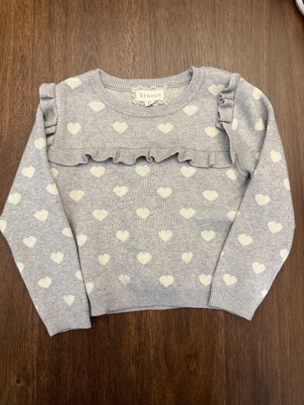 btween Girls 4T Gray Heart Print Ruffle Sweater
